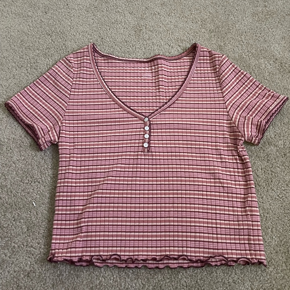 American Eagle button crop top with pattern